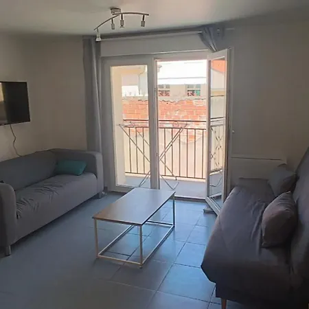 Apartment Le 14 - 1 Hyper Centre Béziers